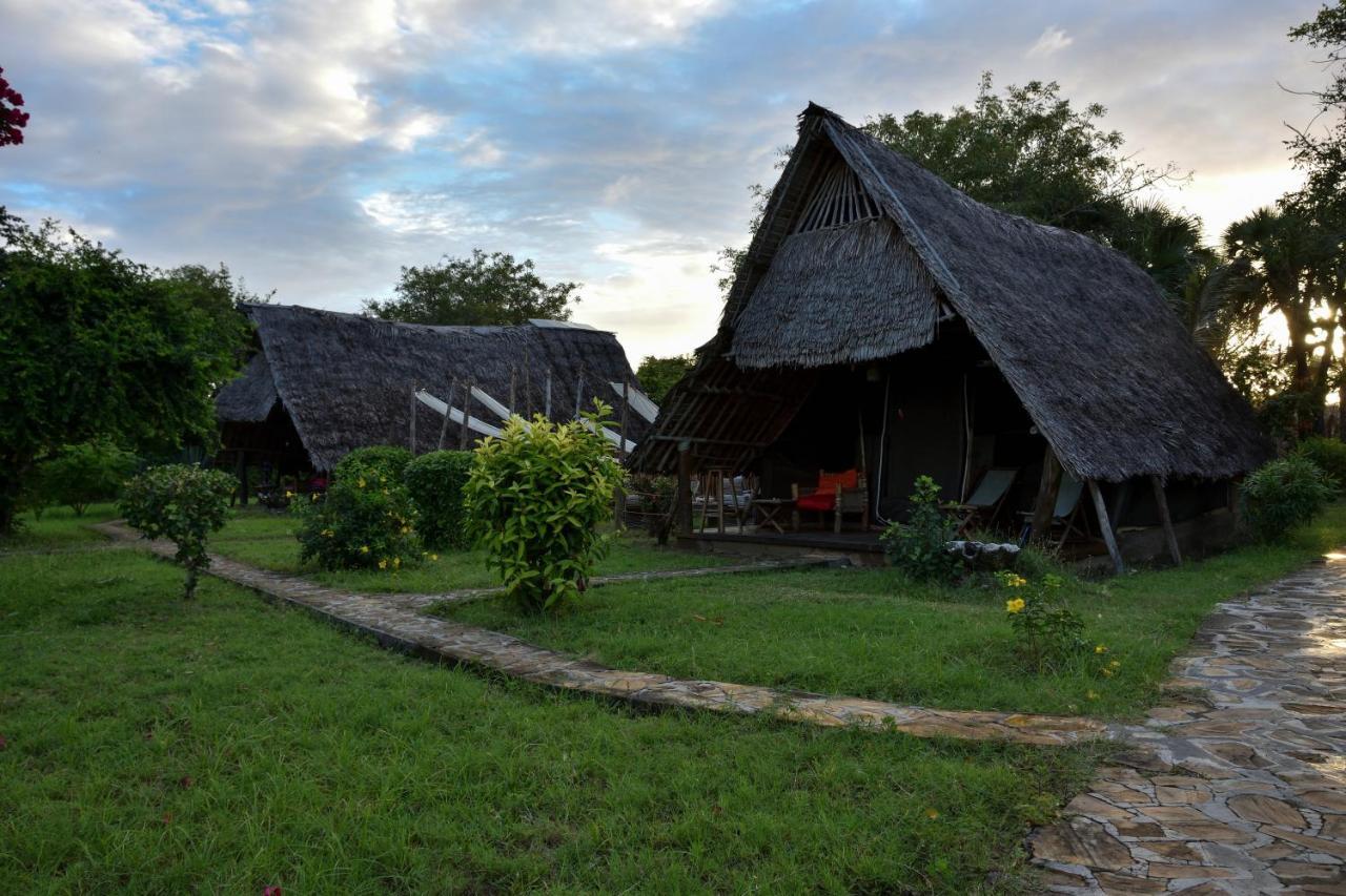 Bahari Pori Resort Pangani Екстер'єр фото